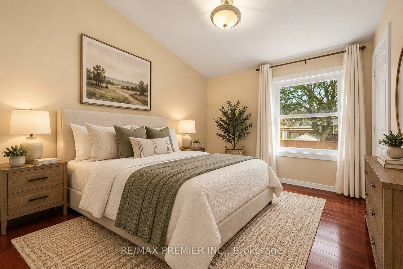 1474, South Service, Mineola, Mississauga