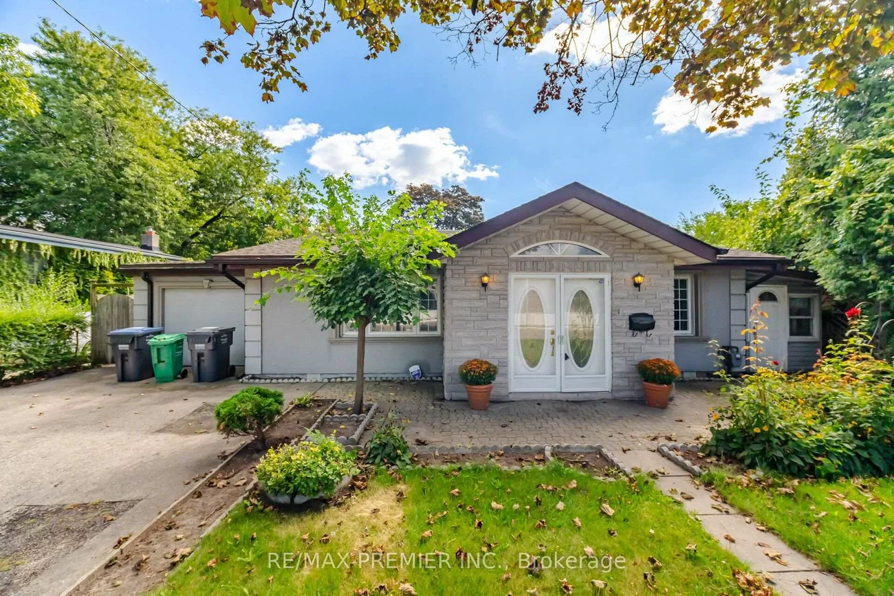 1474, South Service, Mineola, Mississauga