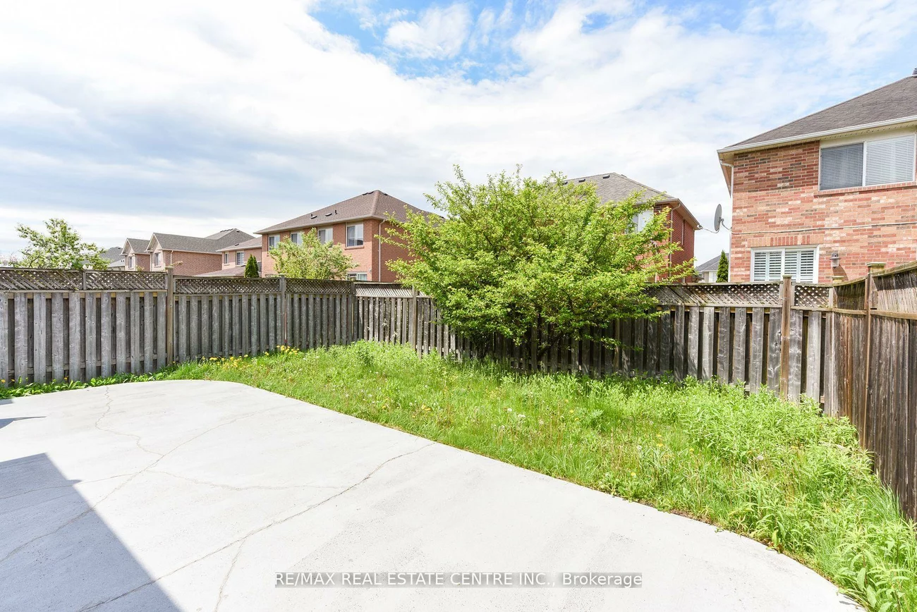 5989, Sidmouth, East Credit, Mississauga