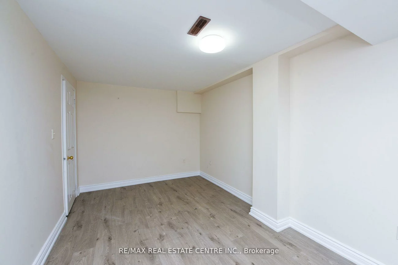 5989, Sidmouth, East Credit, Mississauga