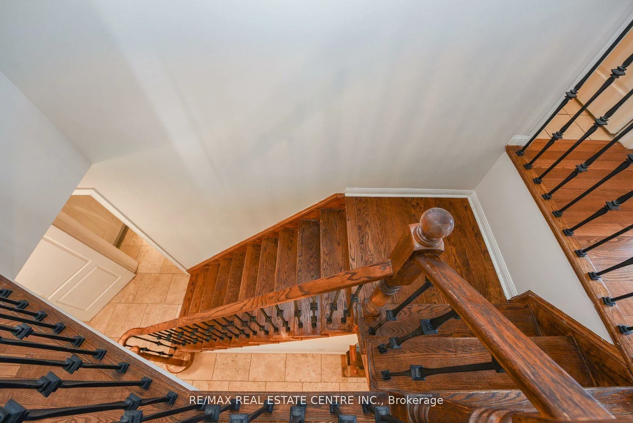 5989, Sidmouth, East Credit, Mississauga