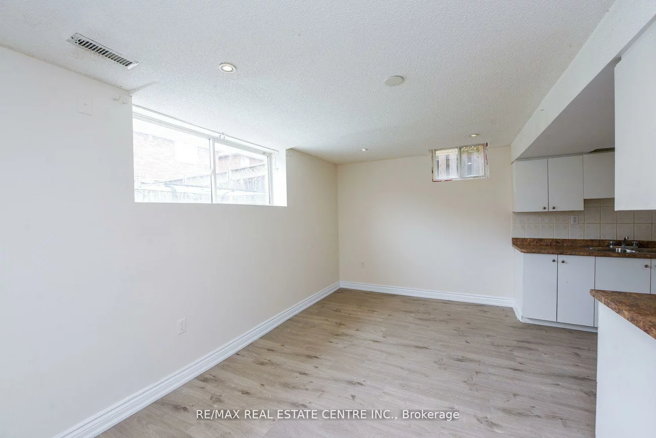 5989, Sidmouth, East Credit, Mississauga