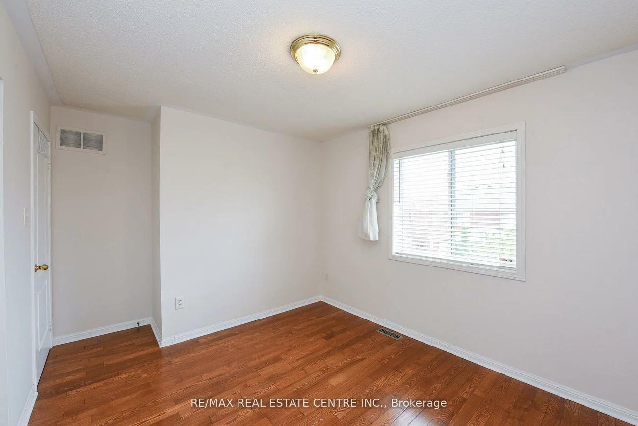 5989, Sidmouth, East Credit, Mississauga
