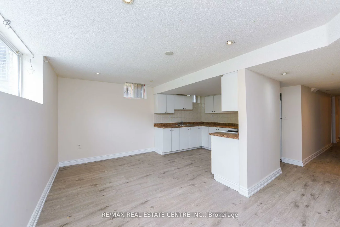 5989, Sidmouth, East Credit, Mississauga