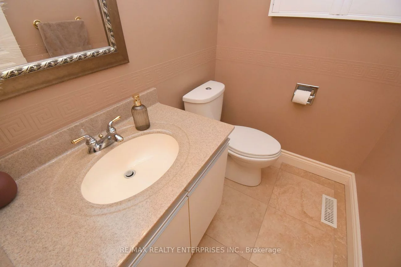 4473, Stonemill, East Credit, Mississauga