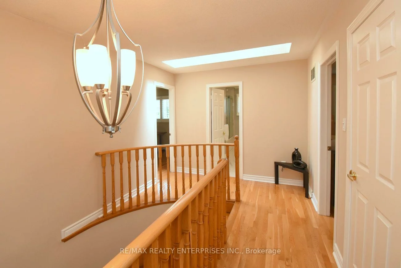 4473, Stonemill, East Credit, Mississauga