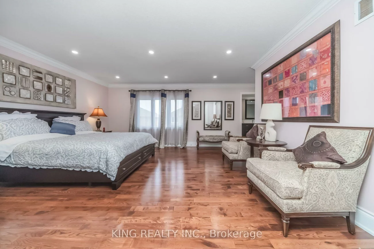 1427, Grossi, East Credit, Mississauga