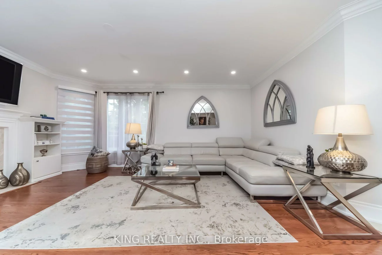 1427, Grossi, East Credit, Mississauga