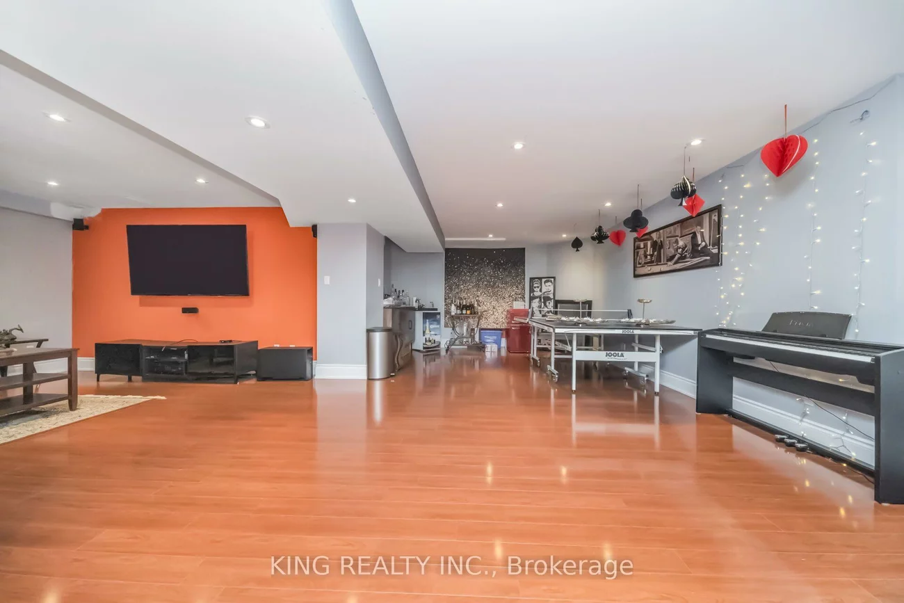 1427, Grossi, East Credit, Mississauga
