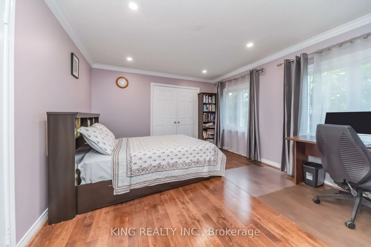 1427, Grossi, East Credit, Mississauga