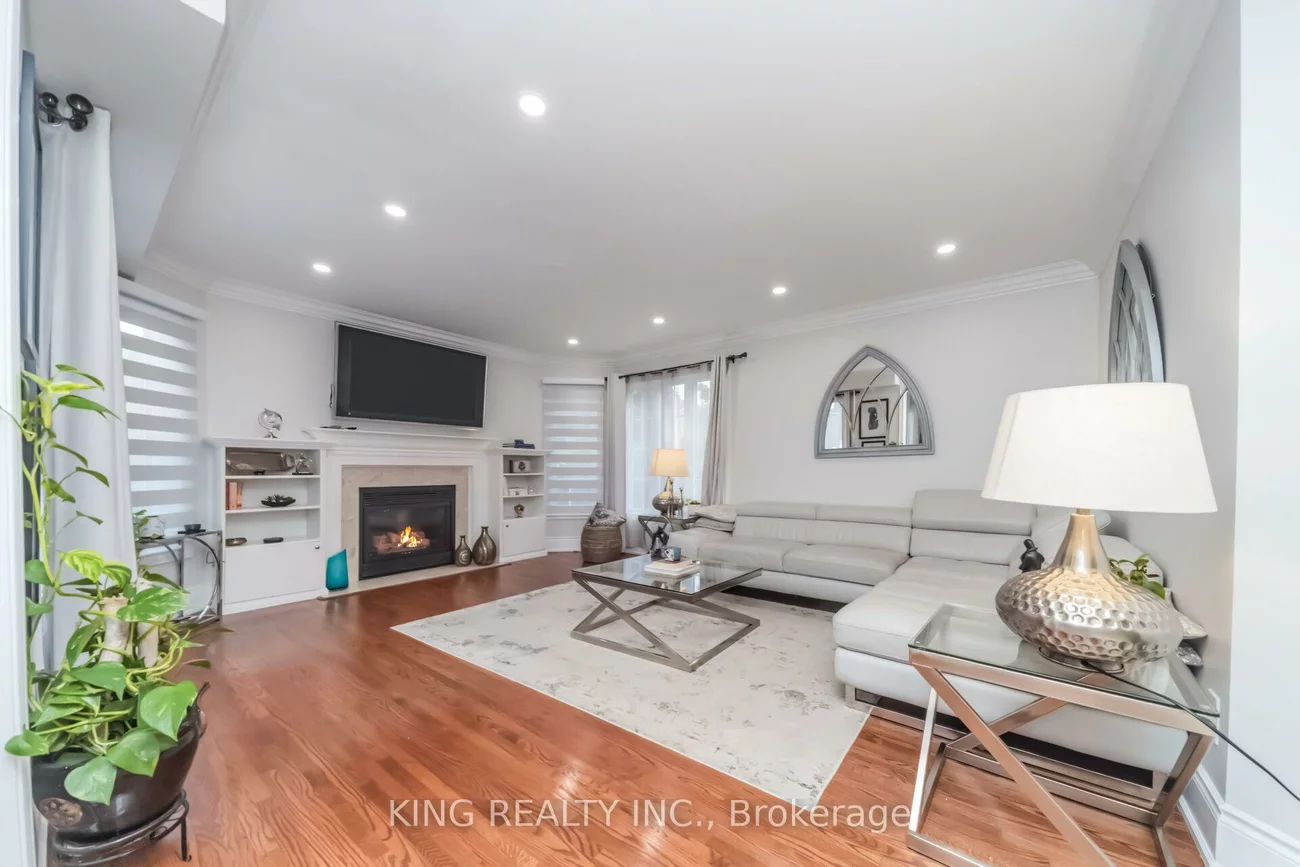1427, Grossi, East Credit, Mississauga