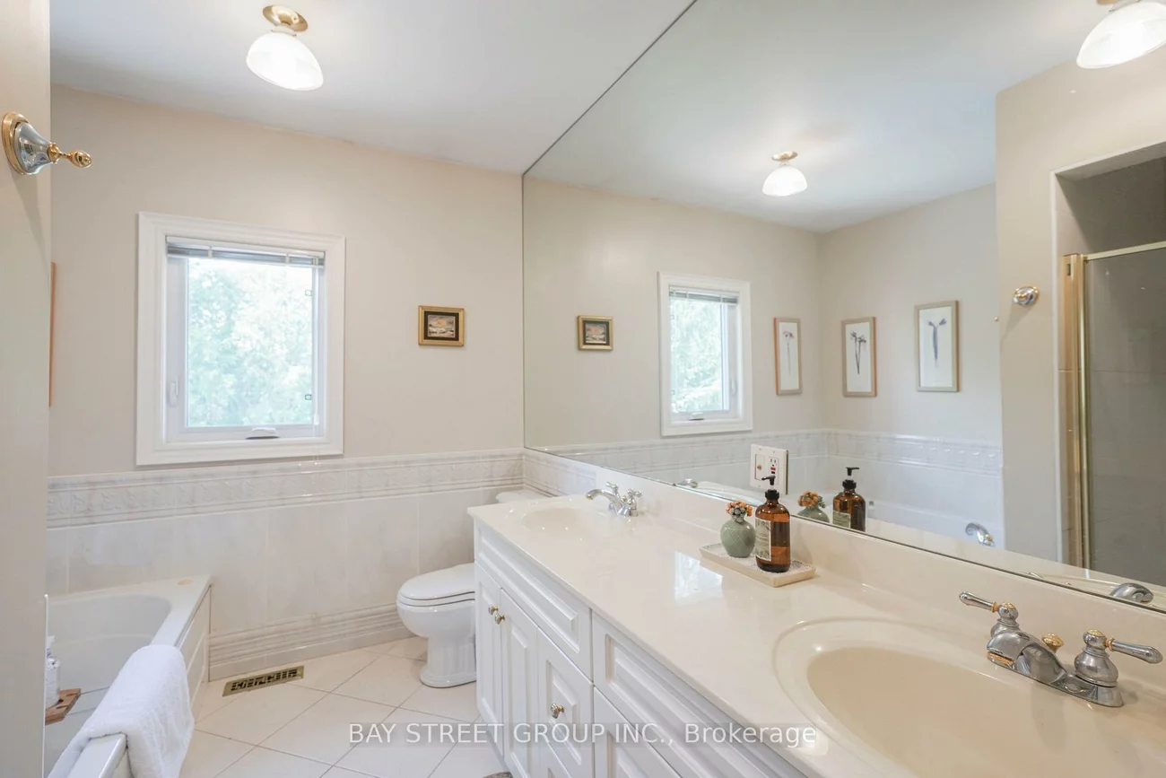 3530, Kingbird, Erin Mills, Mississauga