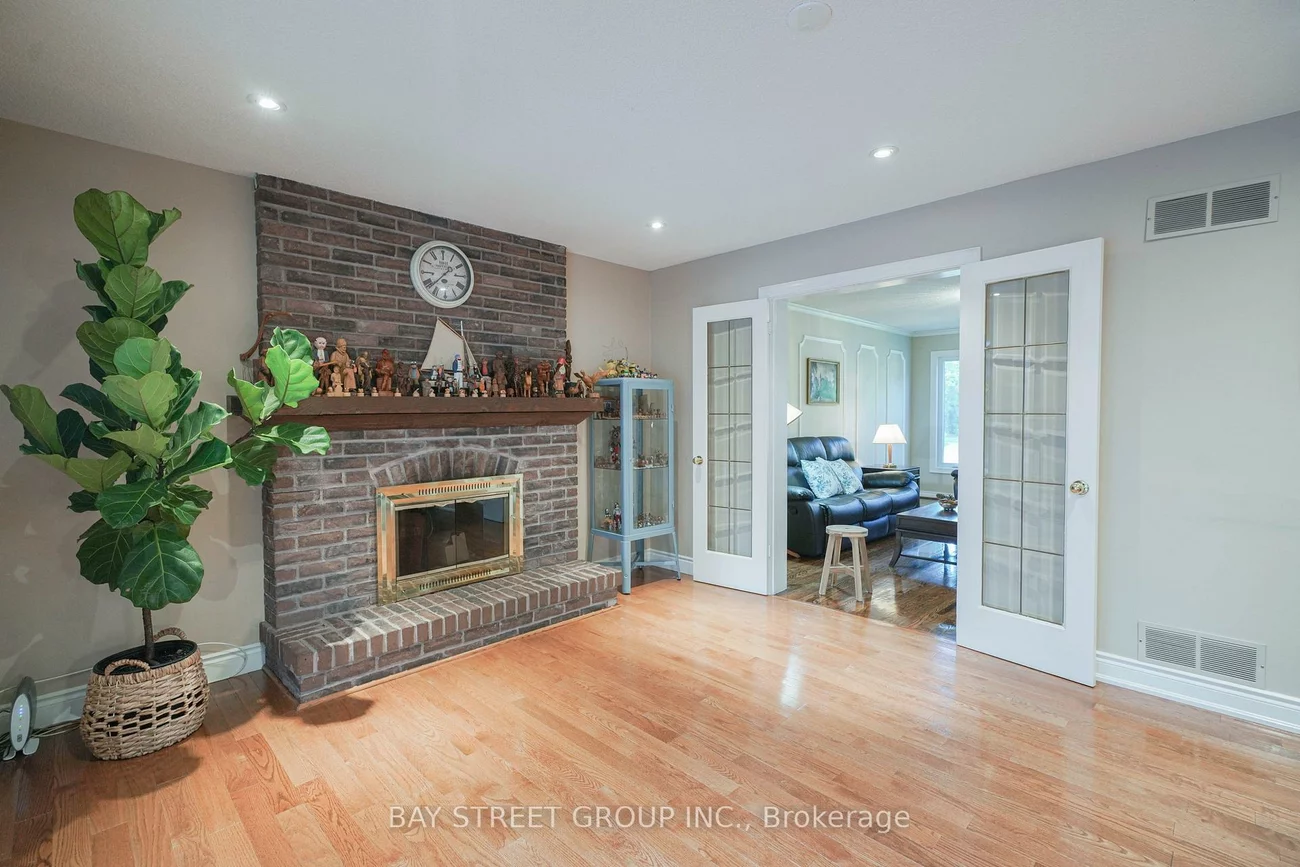 3530, Kingbird, Erin Mills, Mississauga