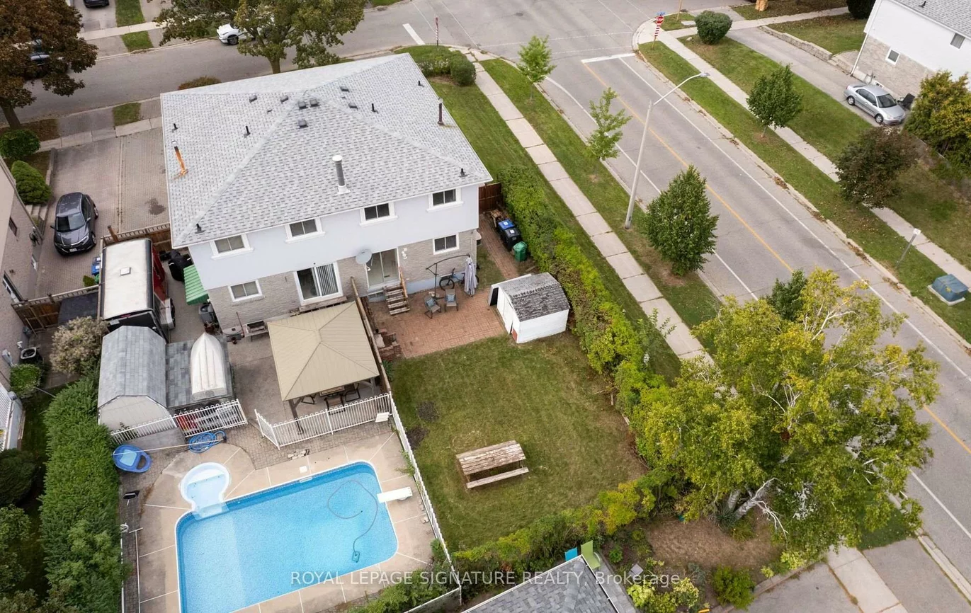 783, Dodsworth, Applewood, Mississauga