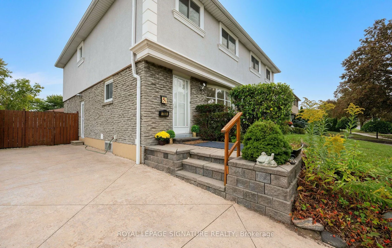 783, Dodsworth, Applewood, Mississauga