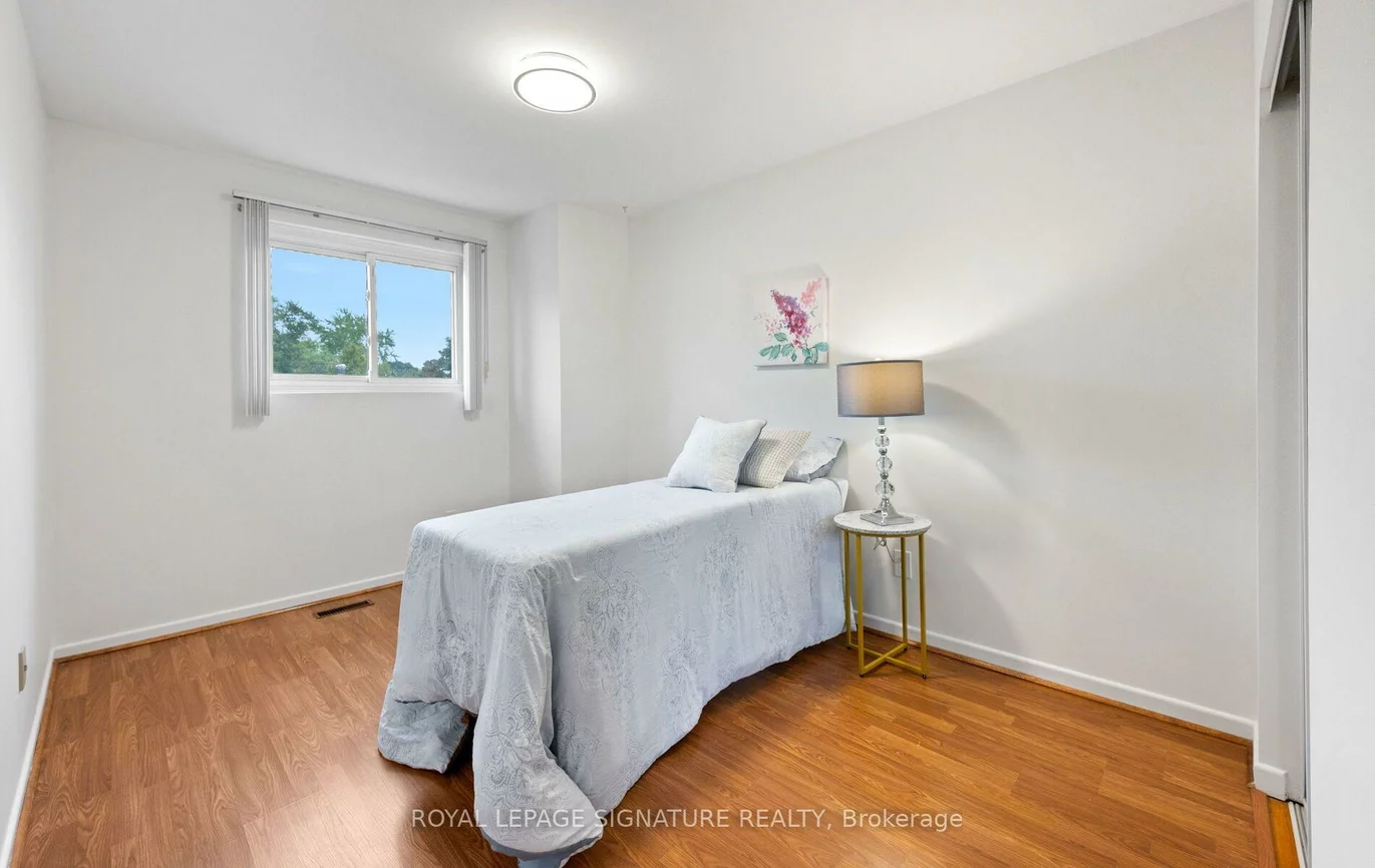 783, Dodsworth, Applewood, Mississauga