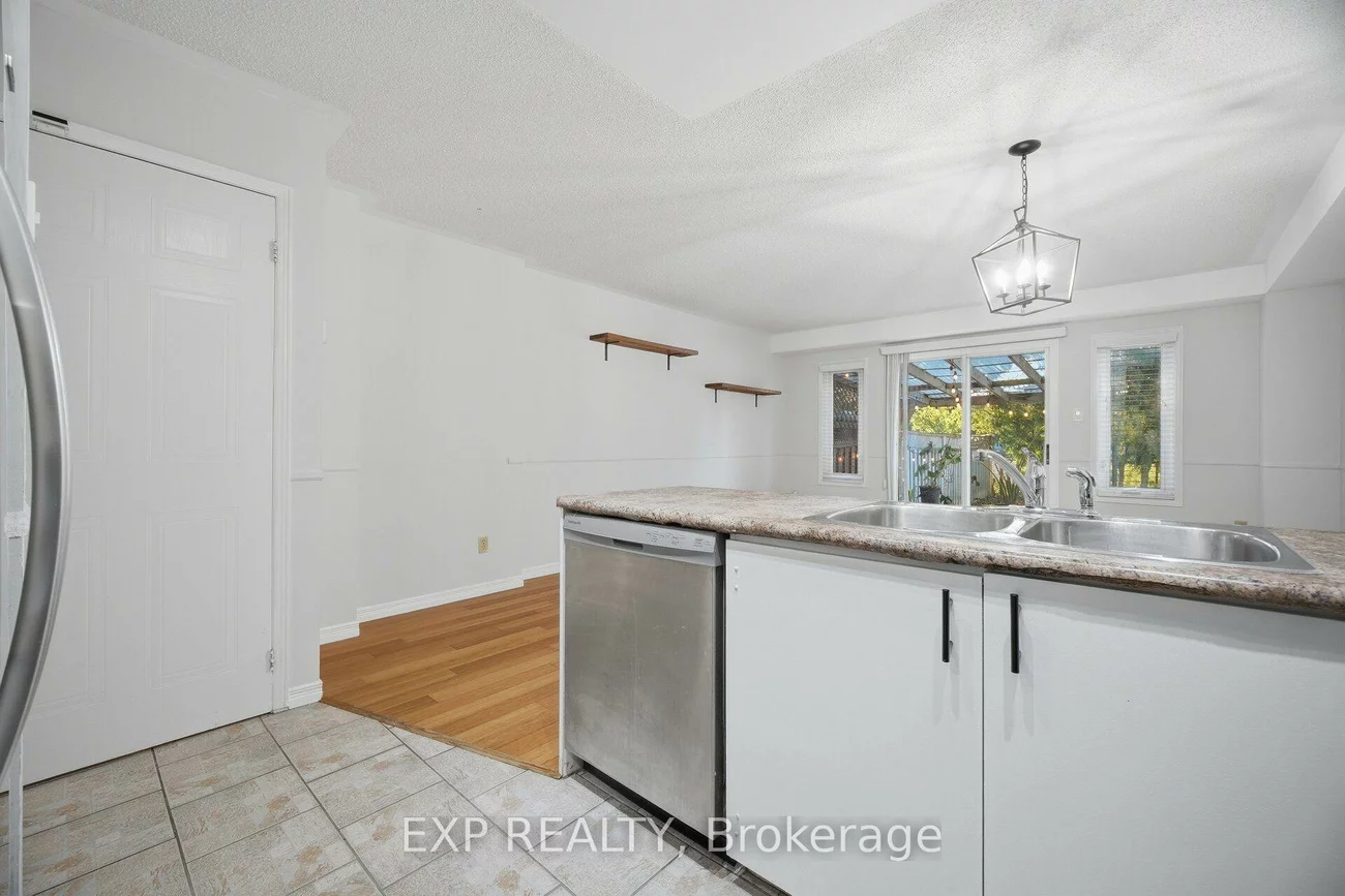 3103, Augusta, Meadowvale, Mississauga