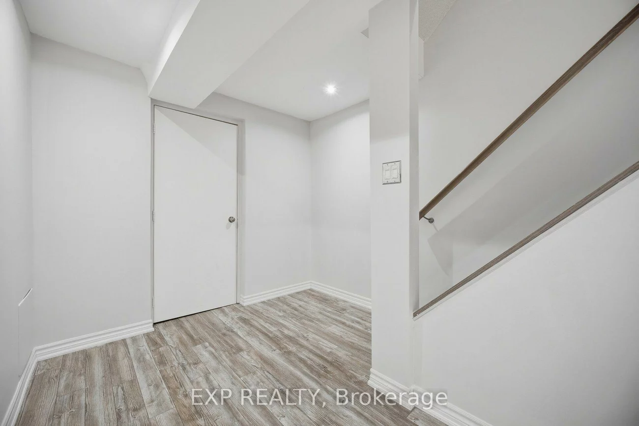 3103, Augusta, Meadowvale, Mississauga