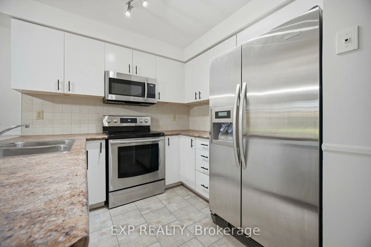 3103, Augusta, Meadowvale, Mississauga