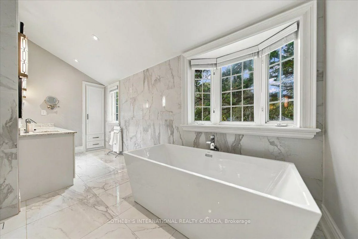 520, Arrowhead, Lorne Park, Mississauga