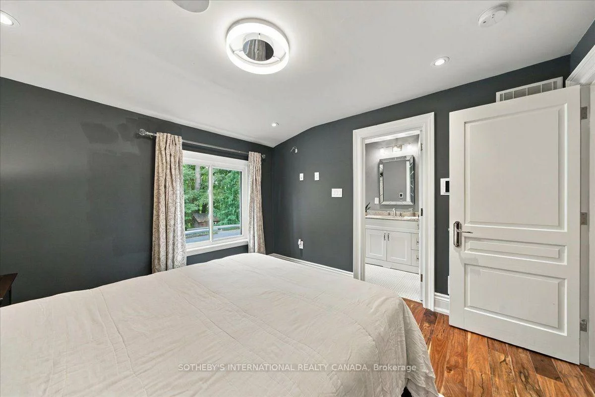 520, Arrowhead, Lorne Park, Mississauga