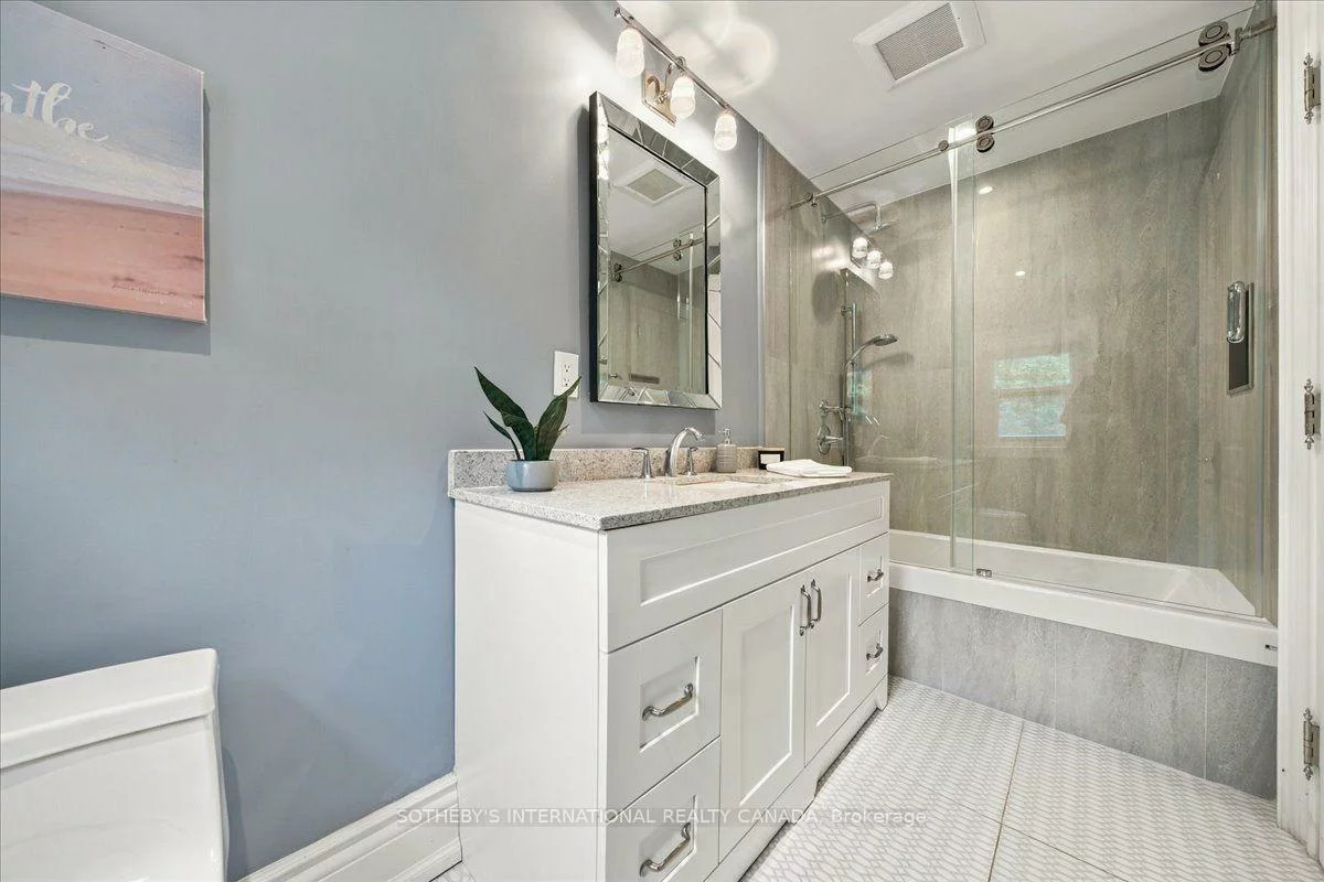 520, Arrowhead, Lorne Park, Mississauga
