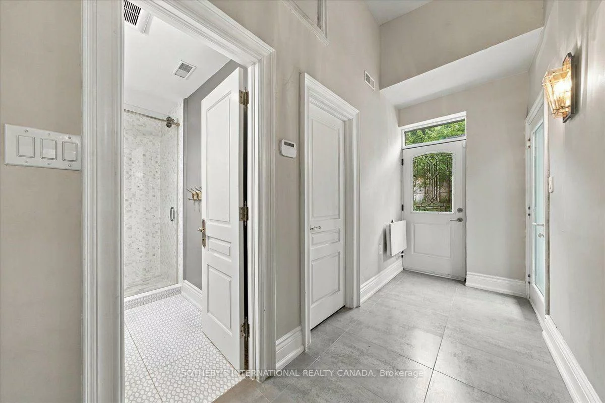 520, Arrowhead, Lorne Park, Mississauga