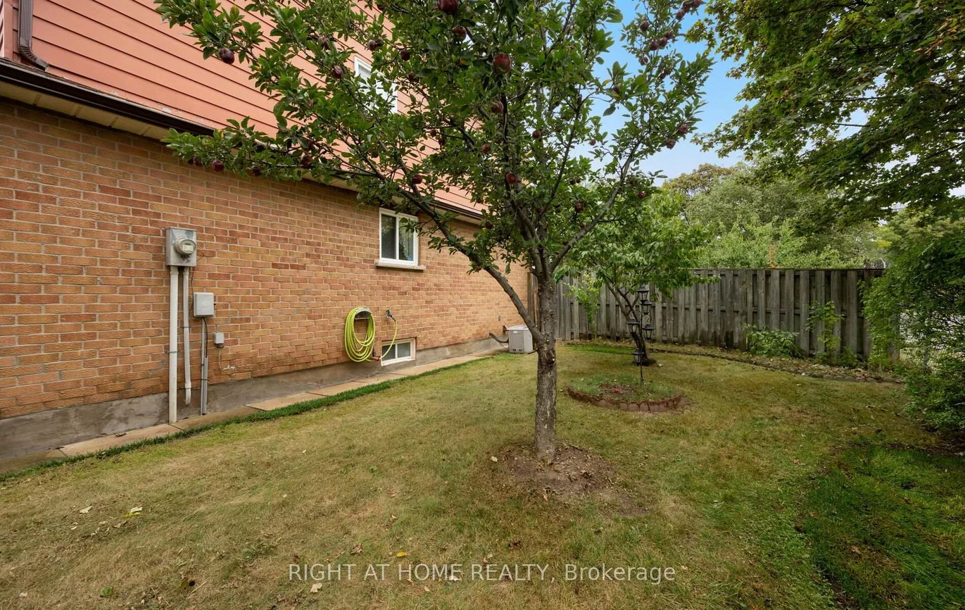 875, Messenger Meadow, Creditview, Mississauga