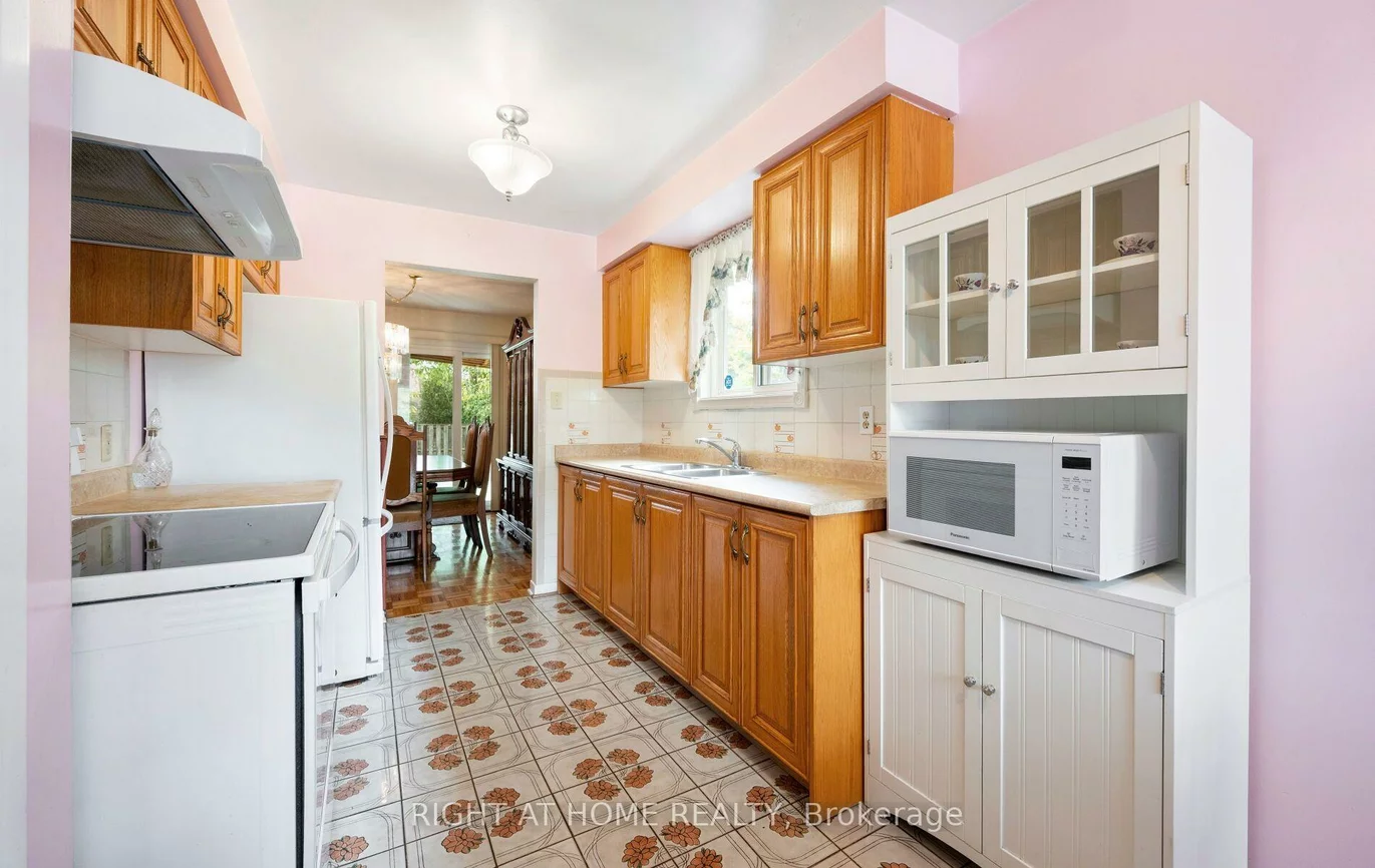 875, Messenger Meadow, Creditview, Mississauga
