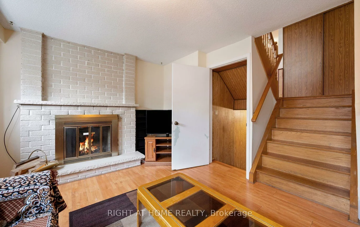 875, Messenger Meadow, Creditview, Mississauga