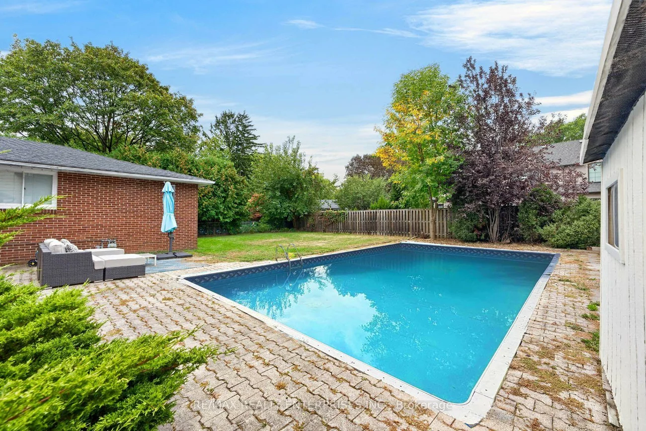 829, Terlin, Lorne Park, Mississauga