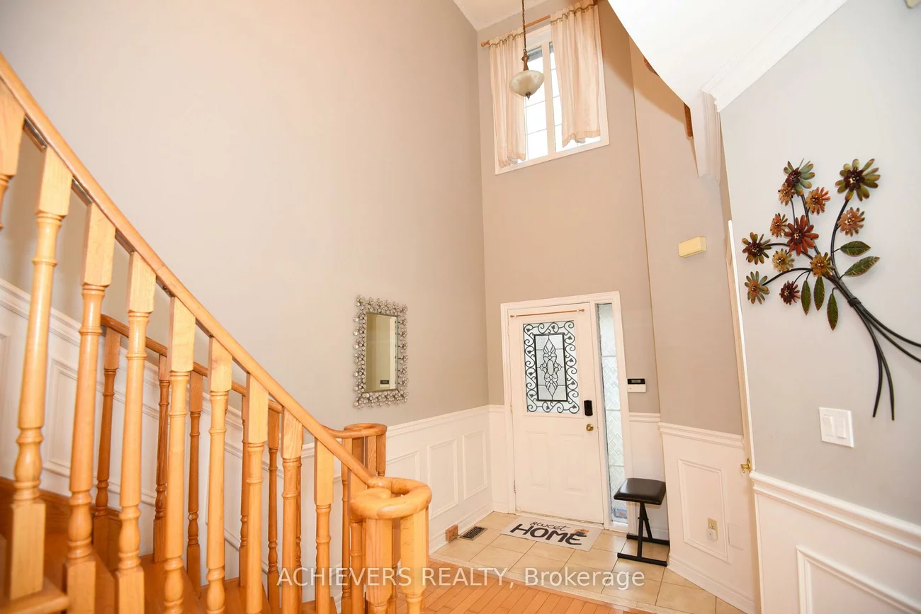 521, Navigator, Meadowvale Village, Mississauga