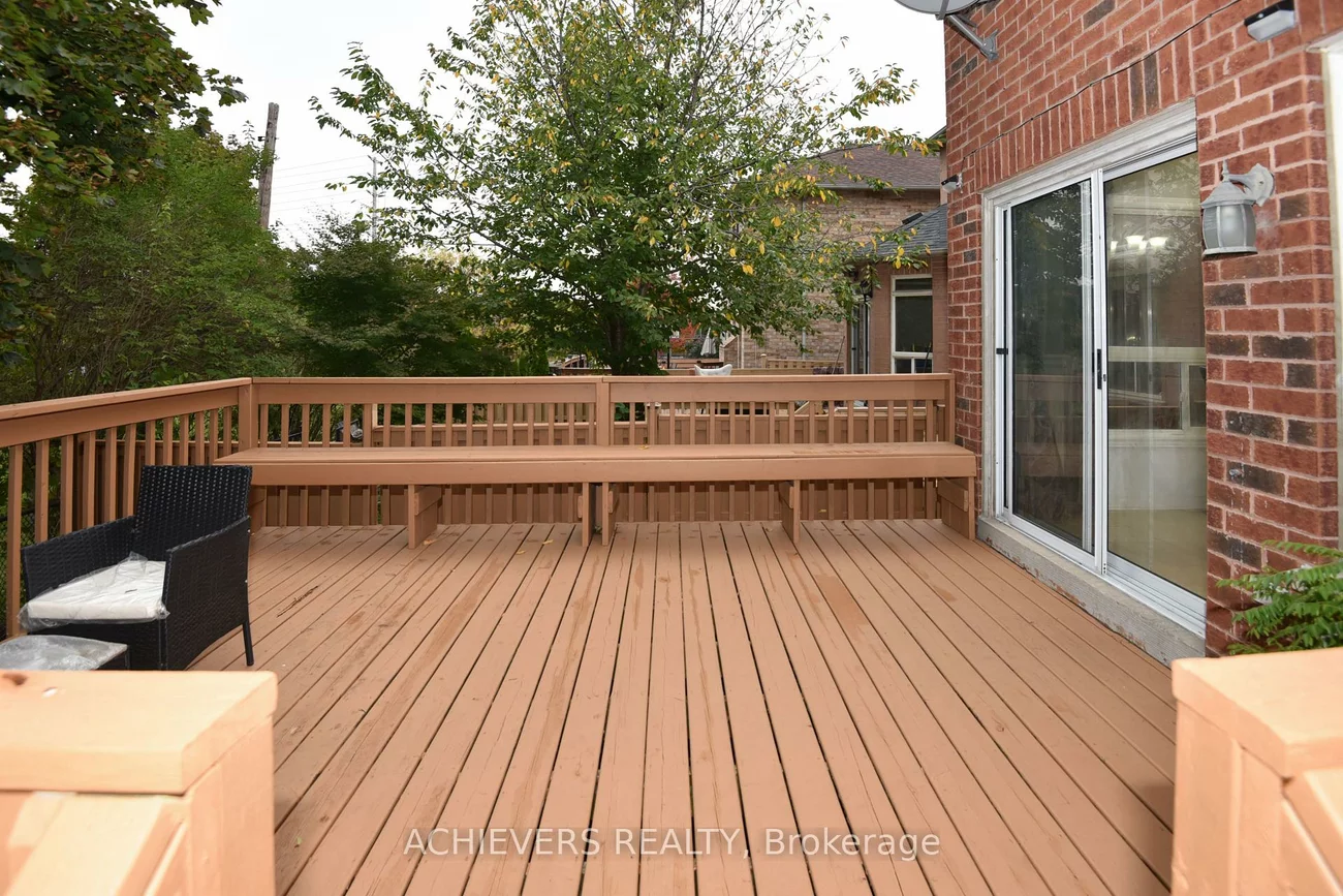 521, Navigator, Meadowvale Village, Mississauga