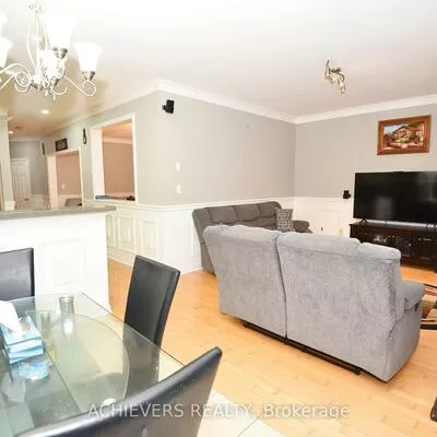 521, Navigator, Meadowvale Village, Mississauga