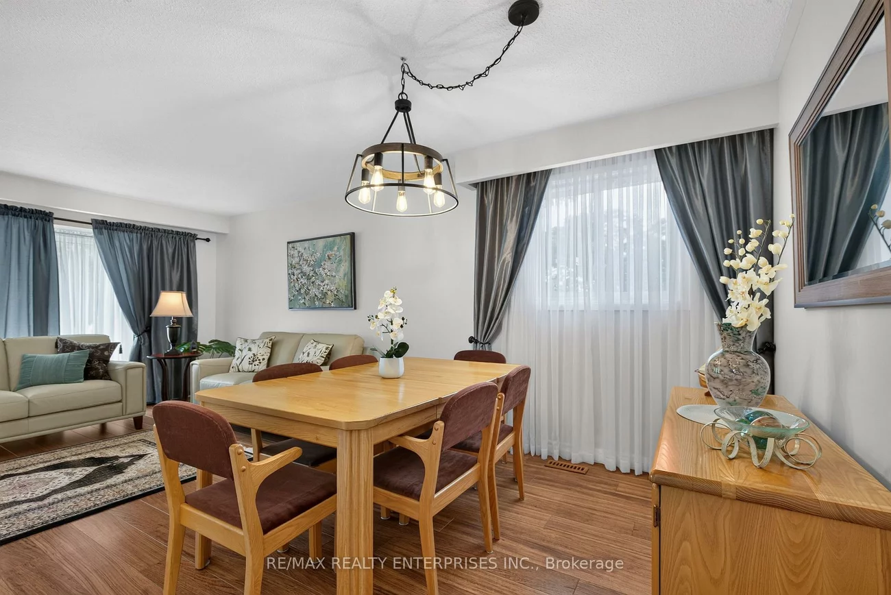 2482, Windjammer, Erin Mills, Mississauga