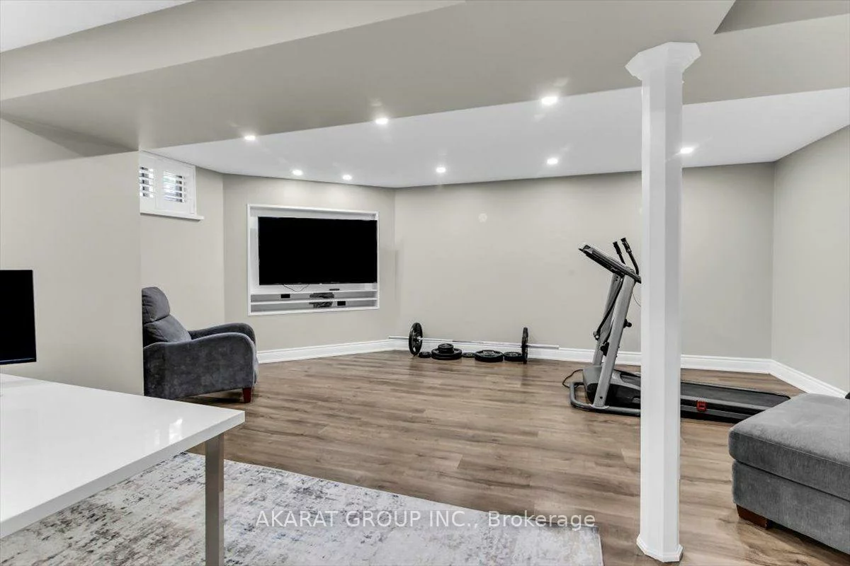 6907, Gracefield, Lisgar, Mississauga