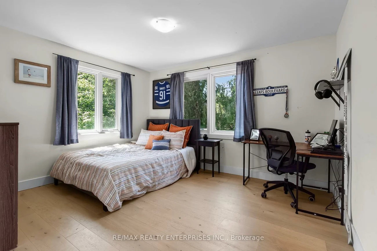 551, Cochise, Lorne Park, Mississauga
