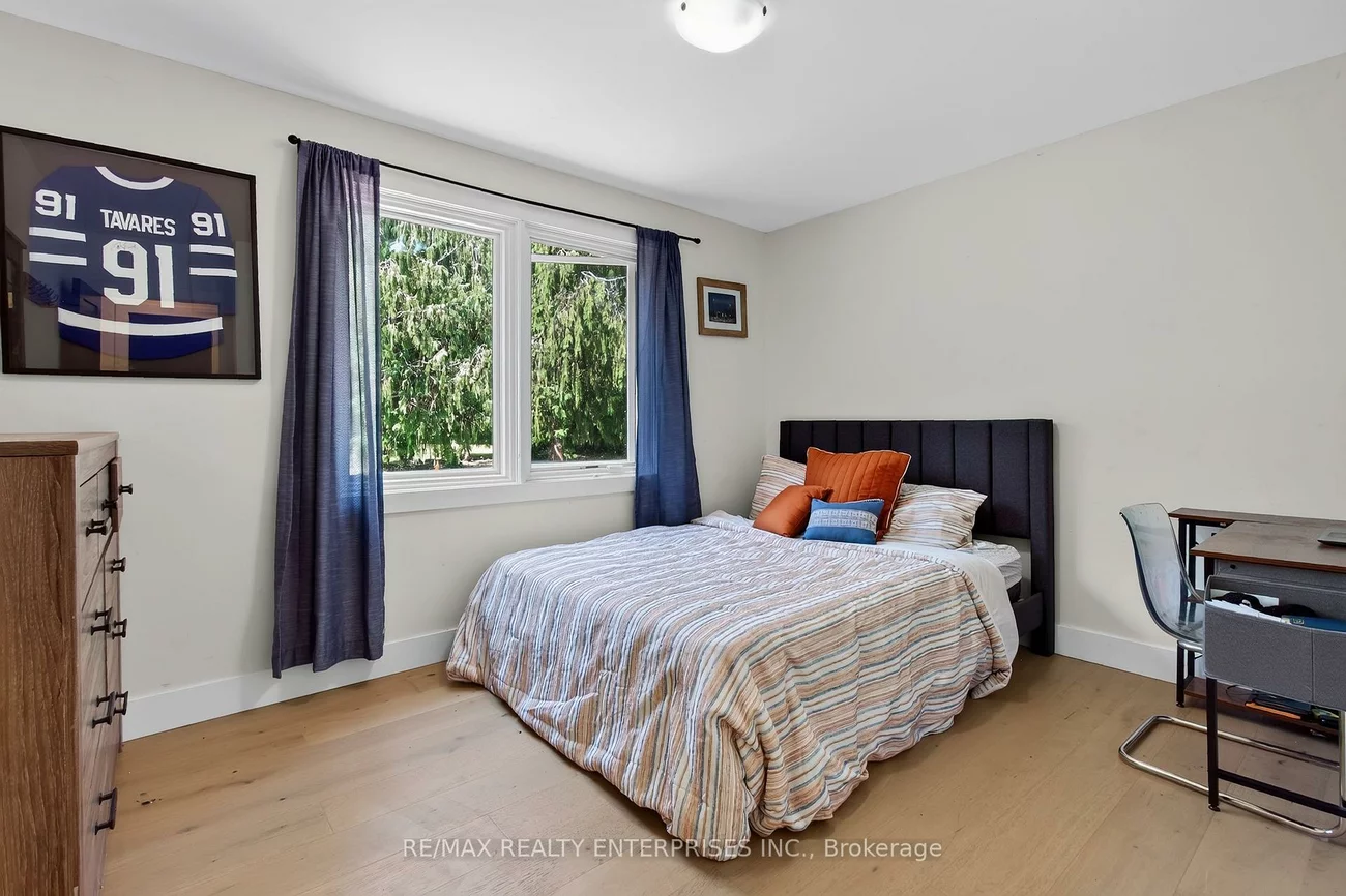 551, Cochise, Lorne Park, Mississauga