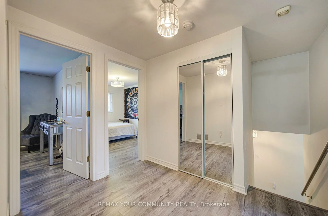 3205, Martins Pine, Erin Mills, Mississauga