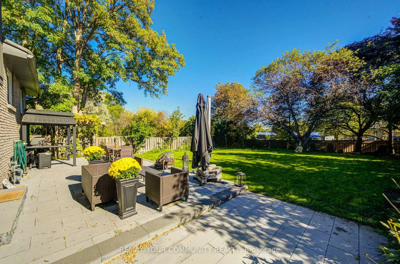 3205, Martins Pine, Erin Mills, Mississauga