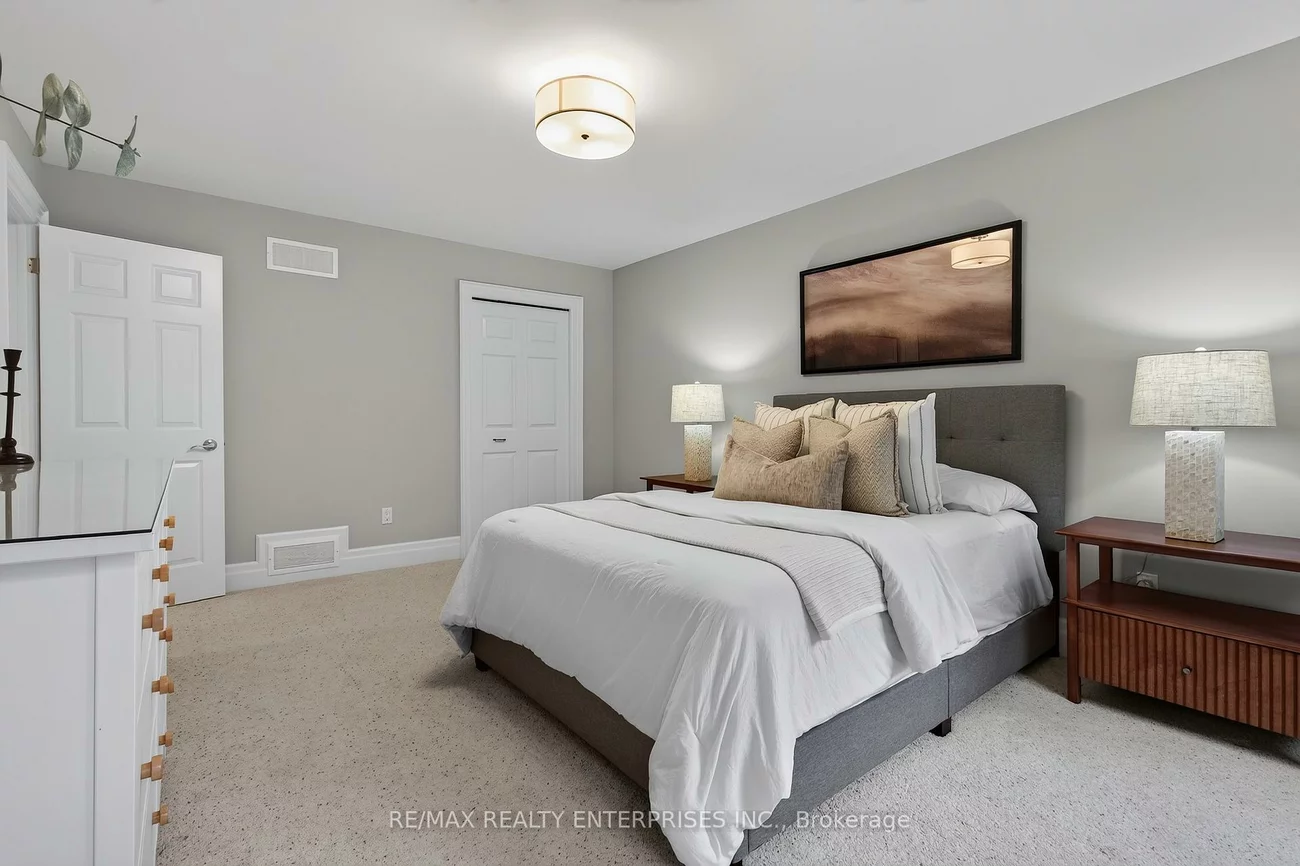 3523, Kingbird, Erin Mills, Mississauga
