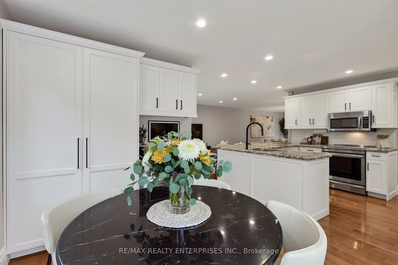3523, Kingbird, Erin Mills, Mississauga