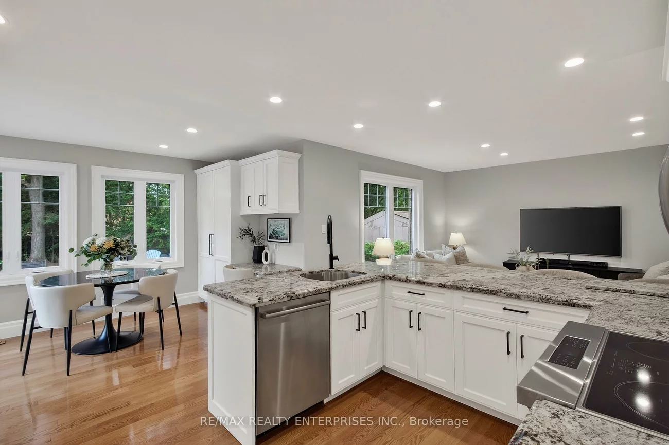 3523, Kingbird, Erin Mills, Mississauga