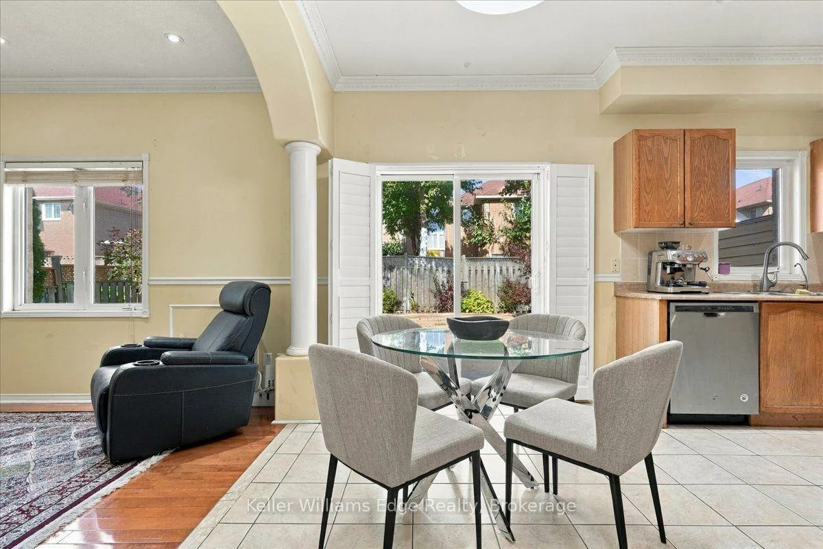 671, Twain, Meadowvale Village, Mississauga