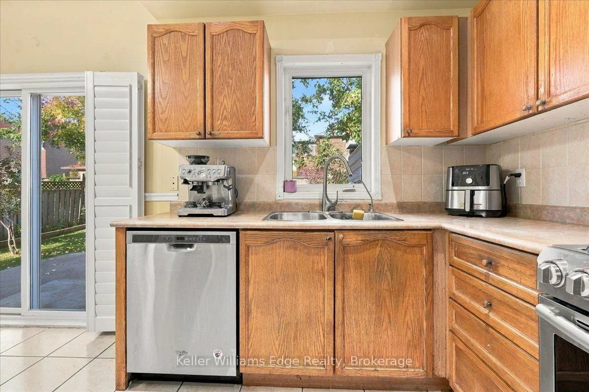 671, Twain, Meadowvale Village, Mississauga