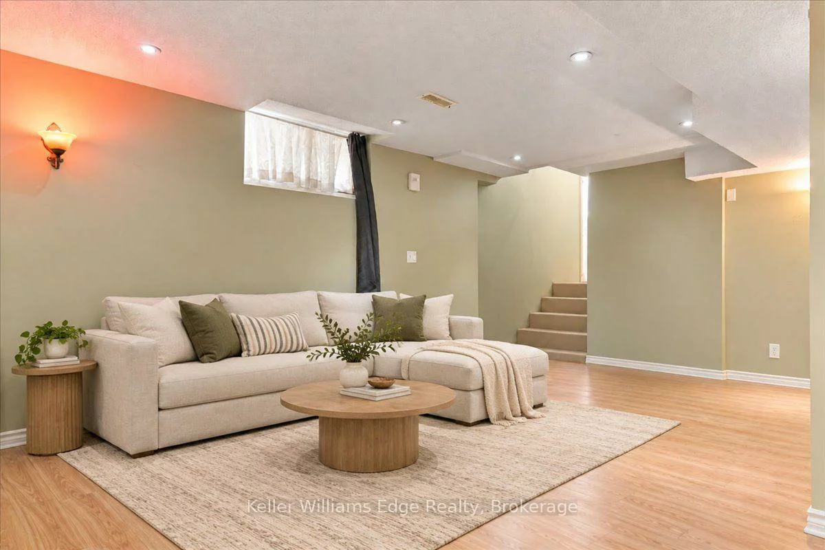 671, Twain, Meadowvale Village, Mississauga