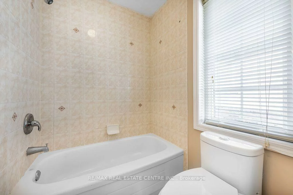 3696, Waterfall, Lisgar, Mississauga