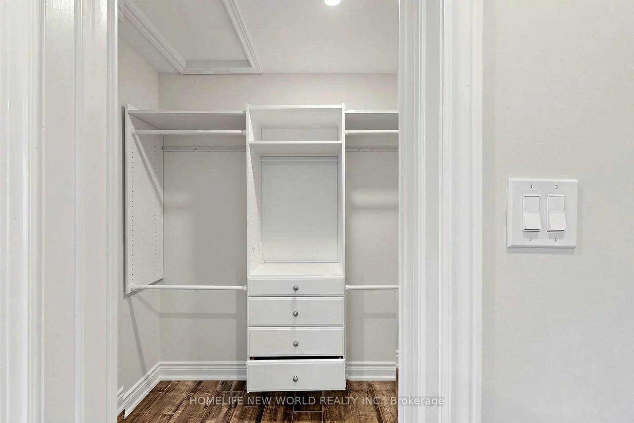 3973, Rolling Valley, Erin Mills, Mississauga