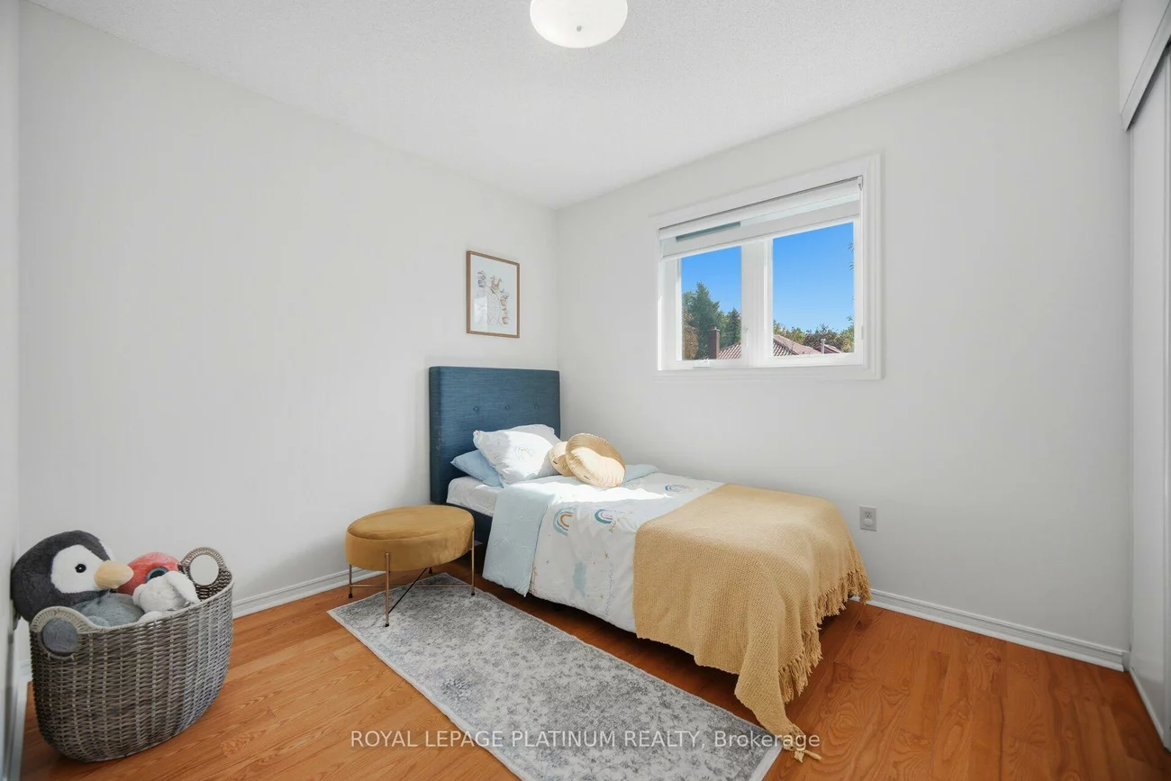 514, Tipton, Hurontario, Mississauga