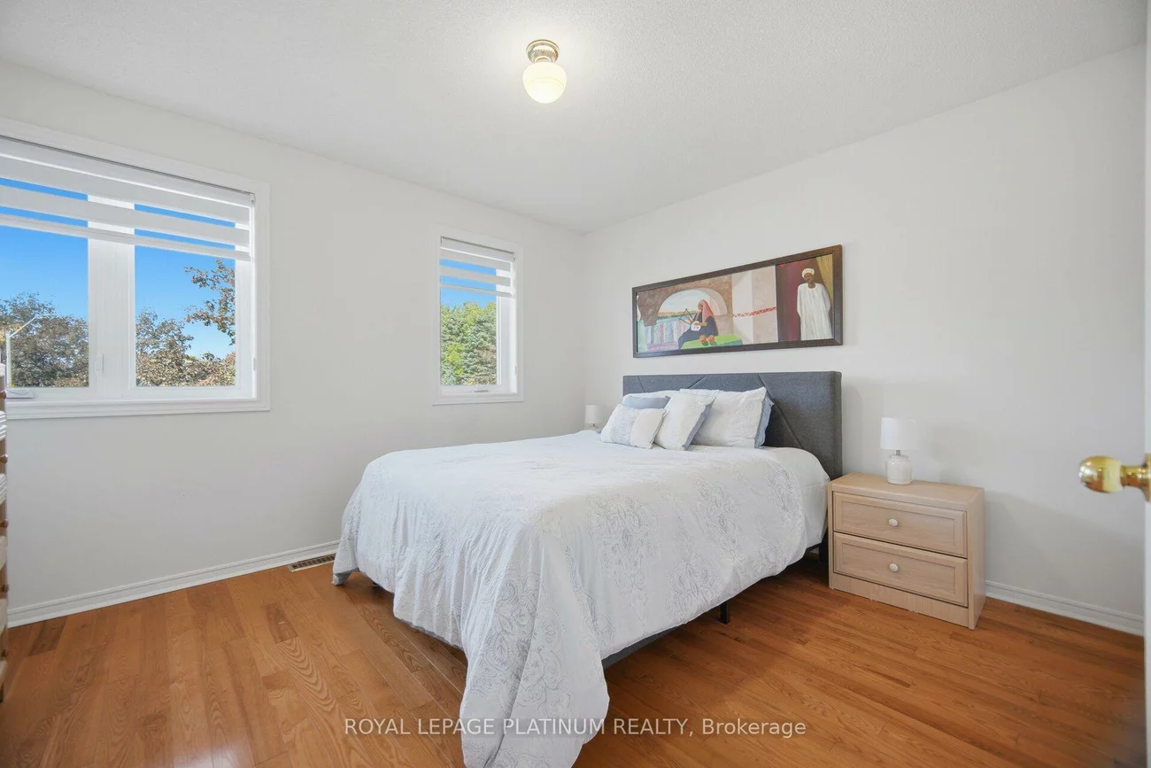 514, Tipton, Hurontario, Mississauga